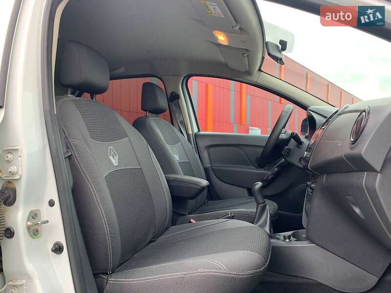 Седан Renault Logan 2020 в Киеве