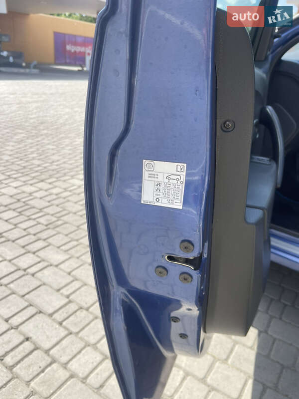 Седан Renault Logan 2014 в Одессе