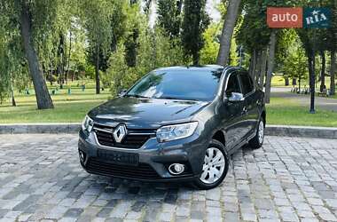 Седан Renault Logan 2019 в Киеве