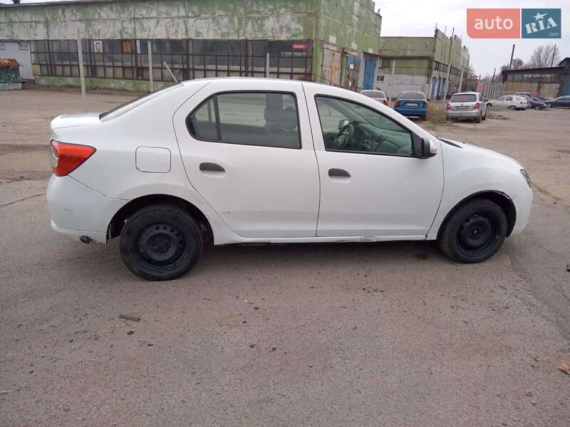 Седан Renault Logan 2013 в Запорожье