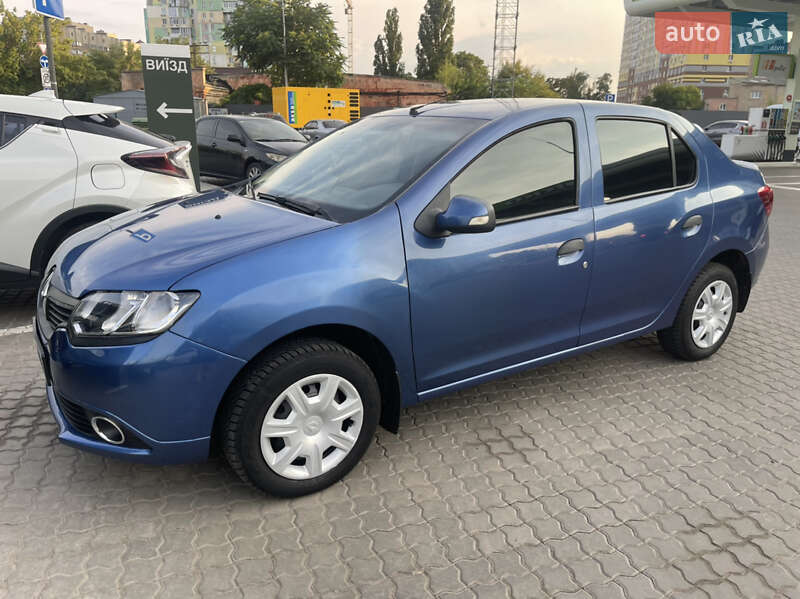 Renault Logan 2014