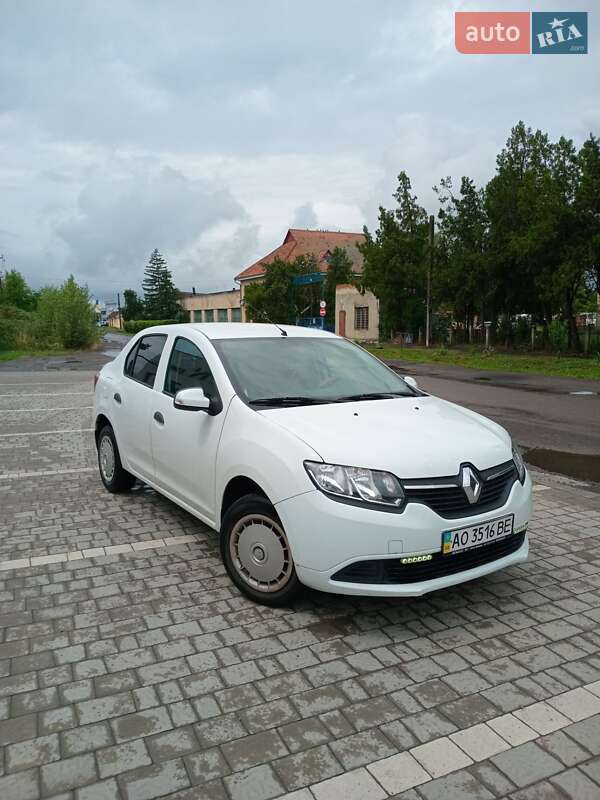 Renault Logan 2013