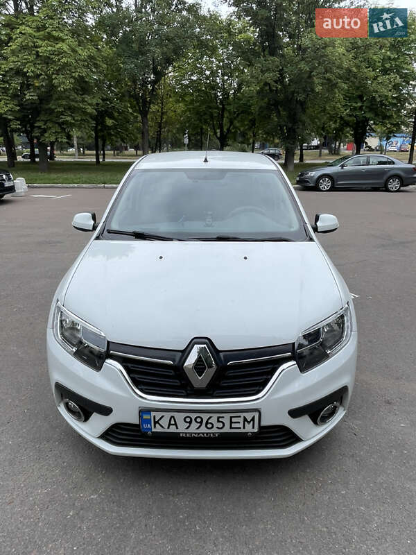 Седан Renault Logan 2018 в Киеве