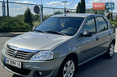 Седан Renault Logan 2010 в Новомосковську
