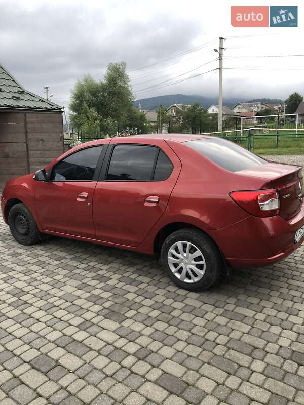 Седан Renault Logan 2013 в Делятине