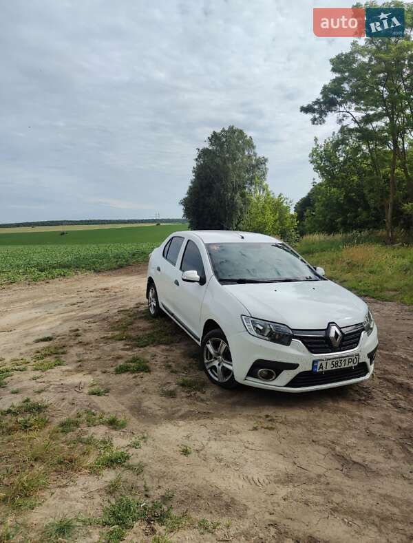Седан Renault Logan 2017 в Вишневому фото Седан Renault Logan 2017 в Вишневому