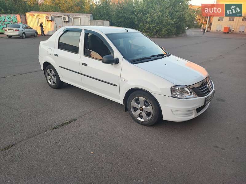 Седан Renault Logan 2012 в Кривом Роге