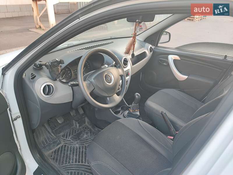 Седан Renault Logan 2012 в Кривом Роге