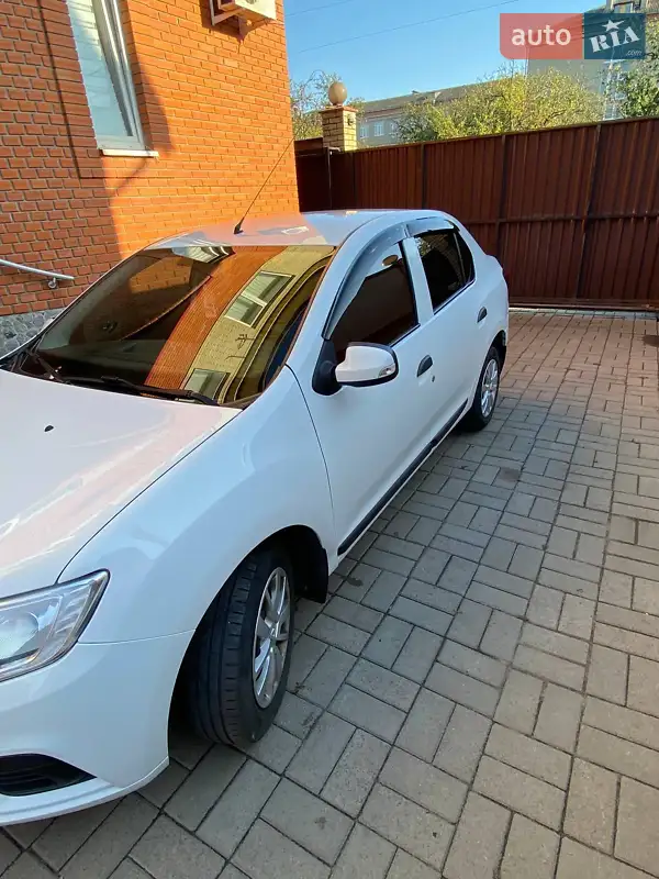 Renault Logan 2021