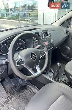Седан Renault Logan 2019 в 