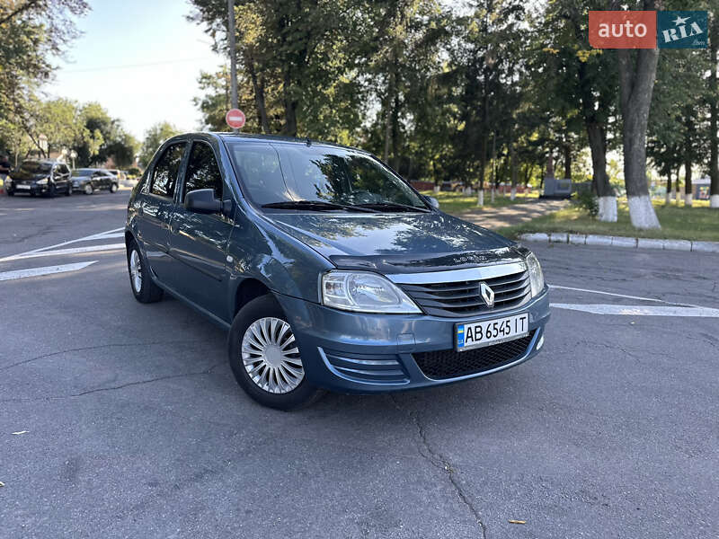 Renault Logan 2010