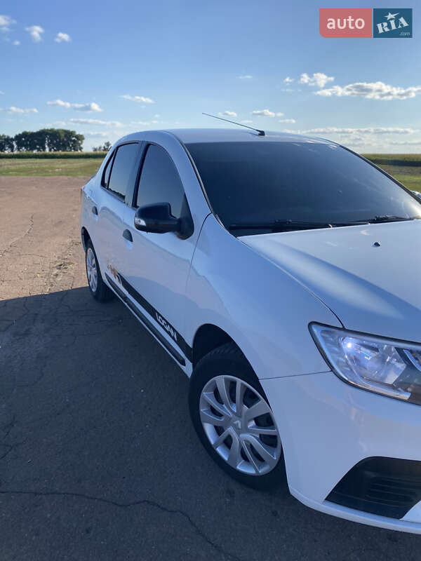 Седан Renault Logan 2019 в Бобровиці