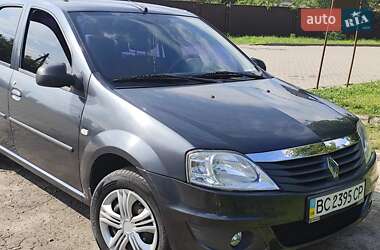 Седан Renault Logan 2012 в Львове
