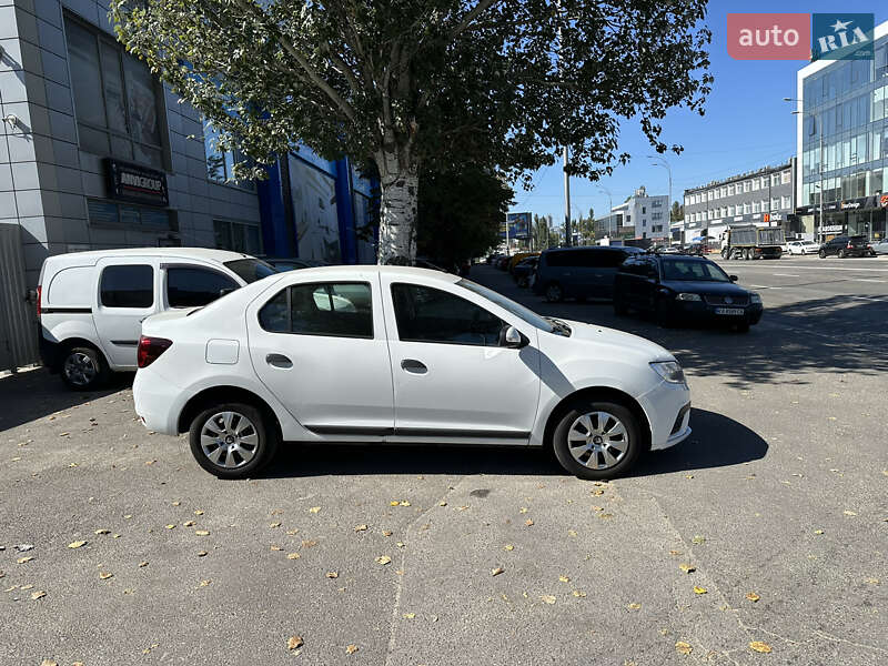 Седан Renault Logan 2020 в Киеве