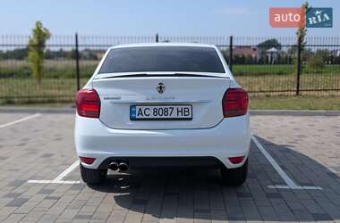 Седан Renault Logan 2019 в 