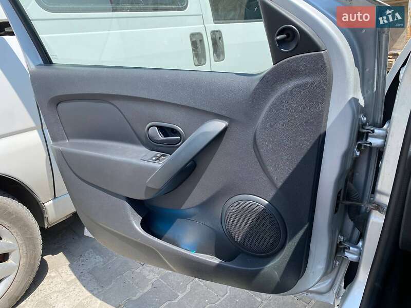 Универсал Renault Logan 2016 в Тернополе