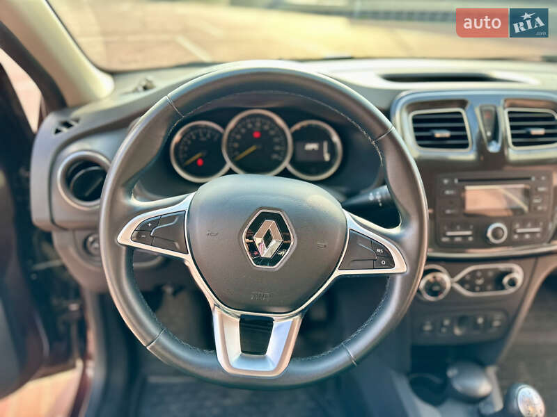 Седан Renault Logan 2017 в Одессе