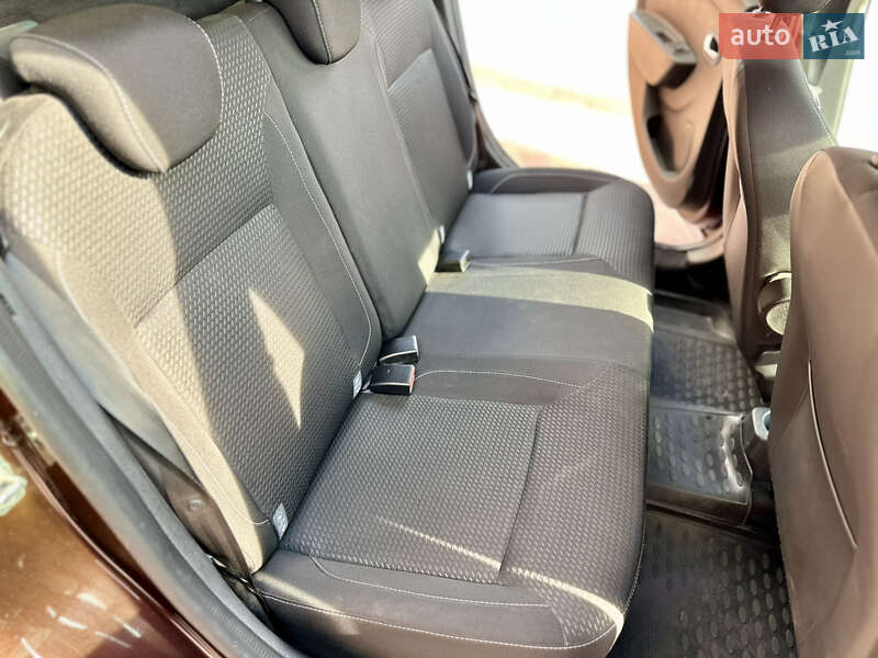 Седан Renault Logan 2017 в Одессе