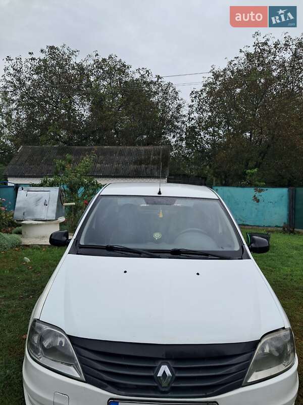 Renault Logan 2011
