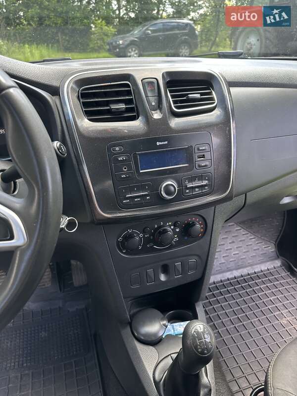 Седан Renault Logan 2019 в Носівці