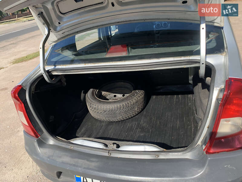 Седан Renault Logan 2011 в Переяславі