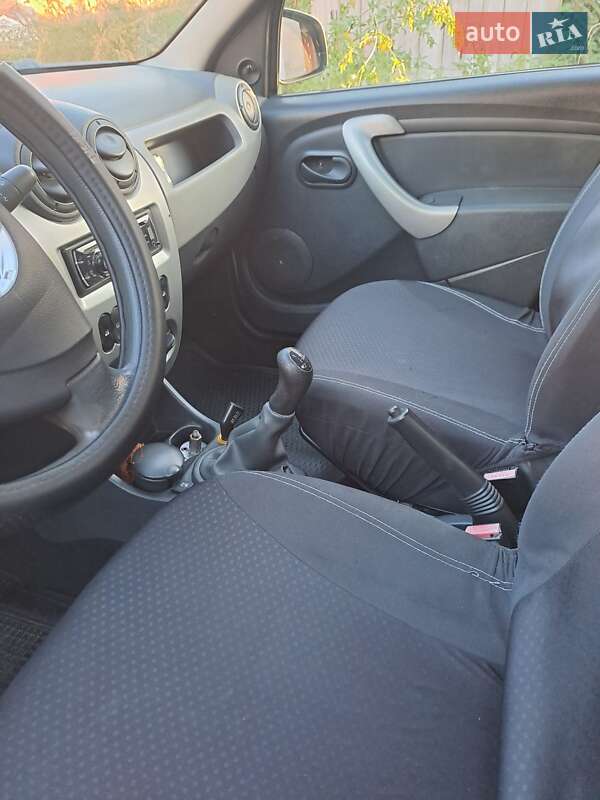 Седан Renault Logan 2010 в Хмельницькому фото 5 Седан Renault Logan 2010 в Хмельницькому