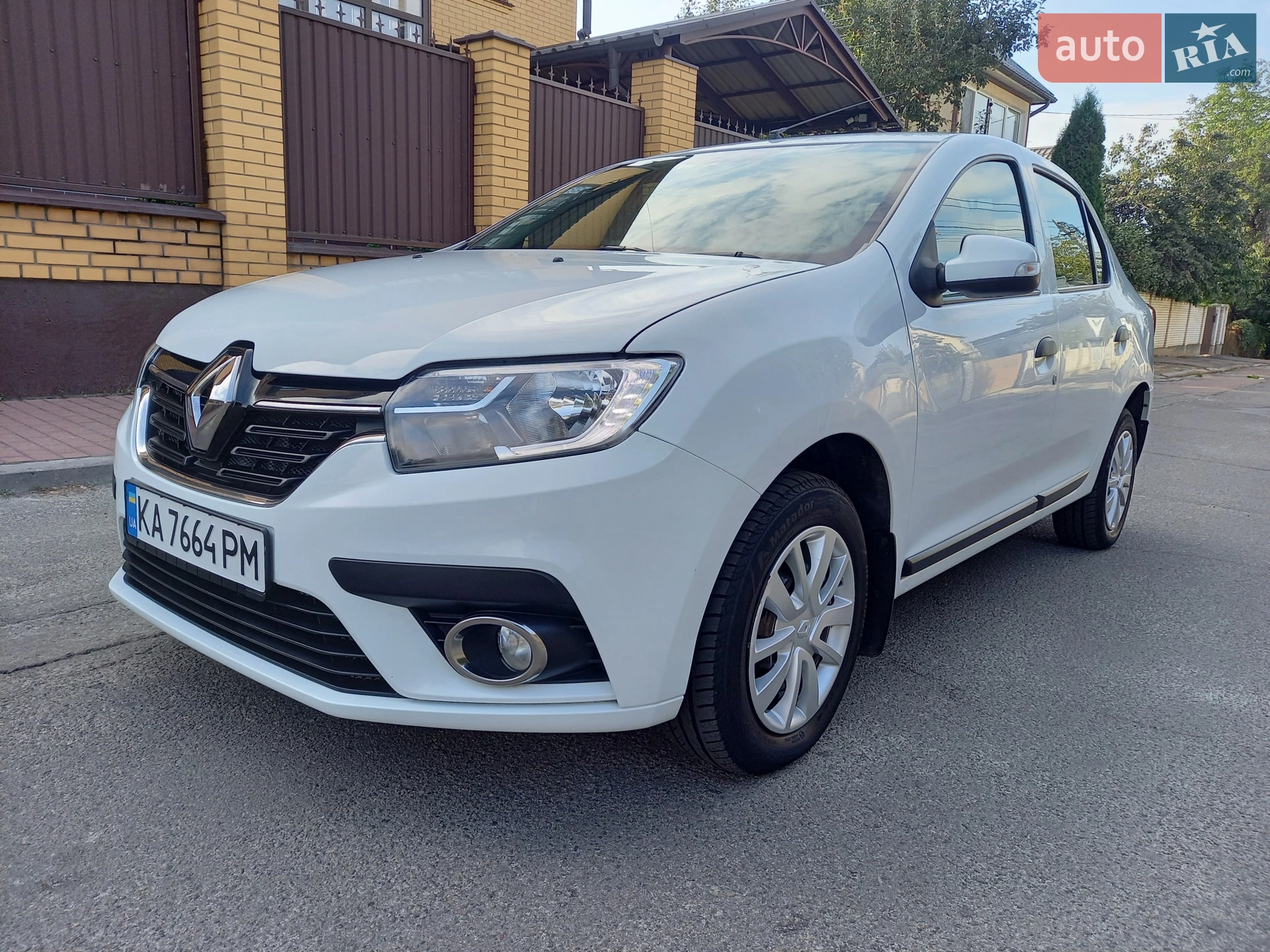 2021 Renault Logan - мініатюра 13