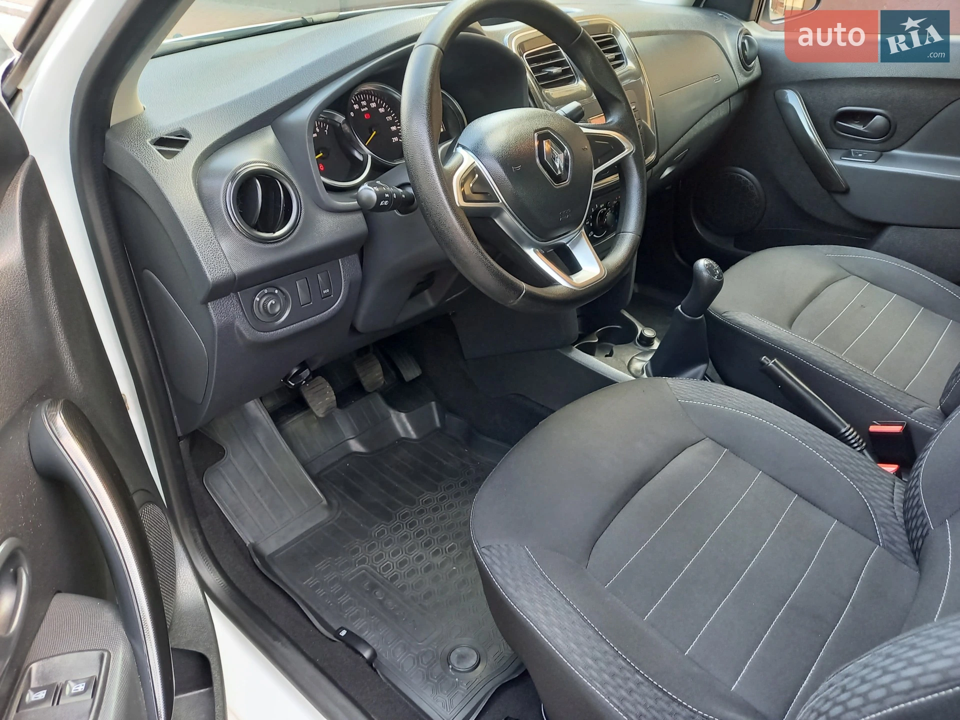 2021 Renault Logan - мініатюра 16
