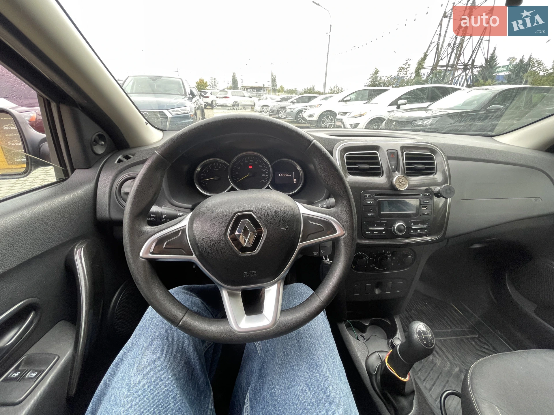 2017 Renault Logan - мініатюра 7