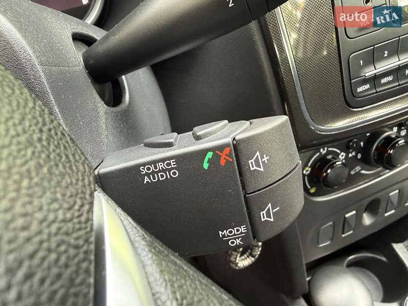 Седан Renault Logan 2019 в Києві