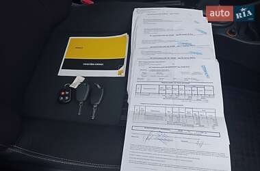 Седан Renault Logan 2011 в 