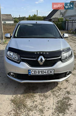Седан Renault Logan 2013 в Чернігові