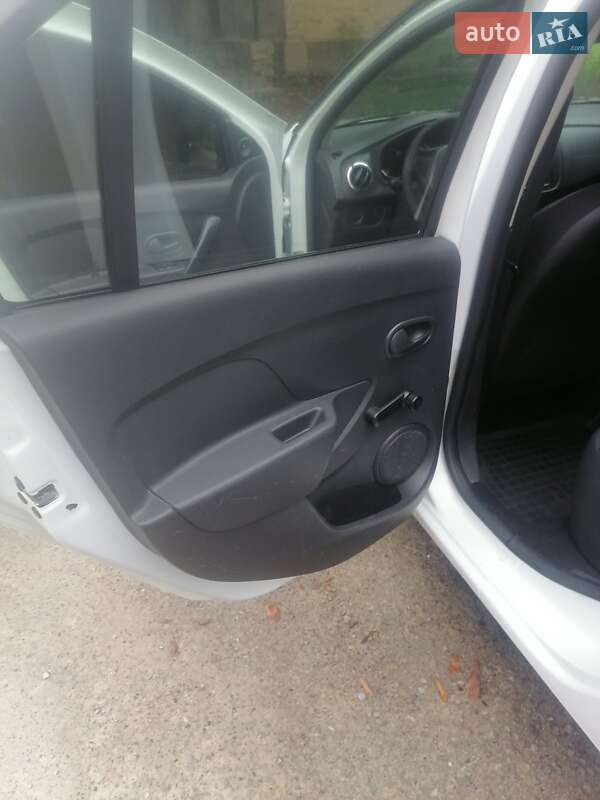 Седан Renault Logan 2013 в Боярке фото 8 Седан Renault Logan 2013 в Боярке