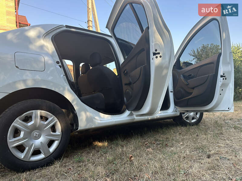 Седан Renault Logan 2015 в Харькове