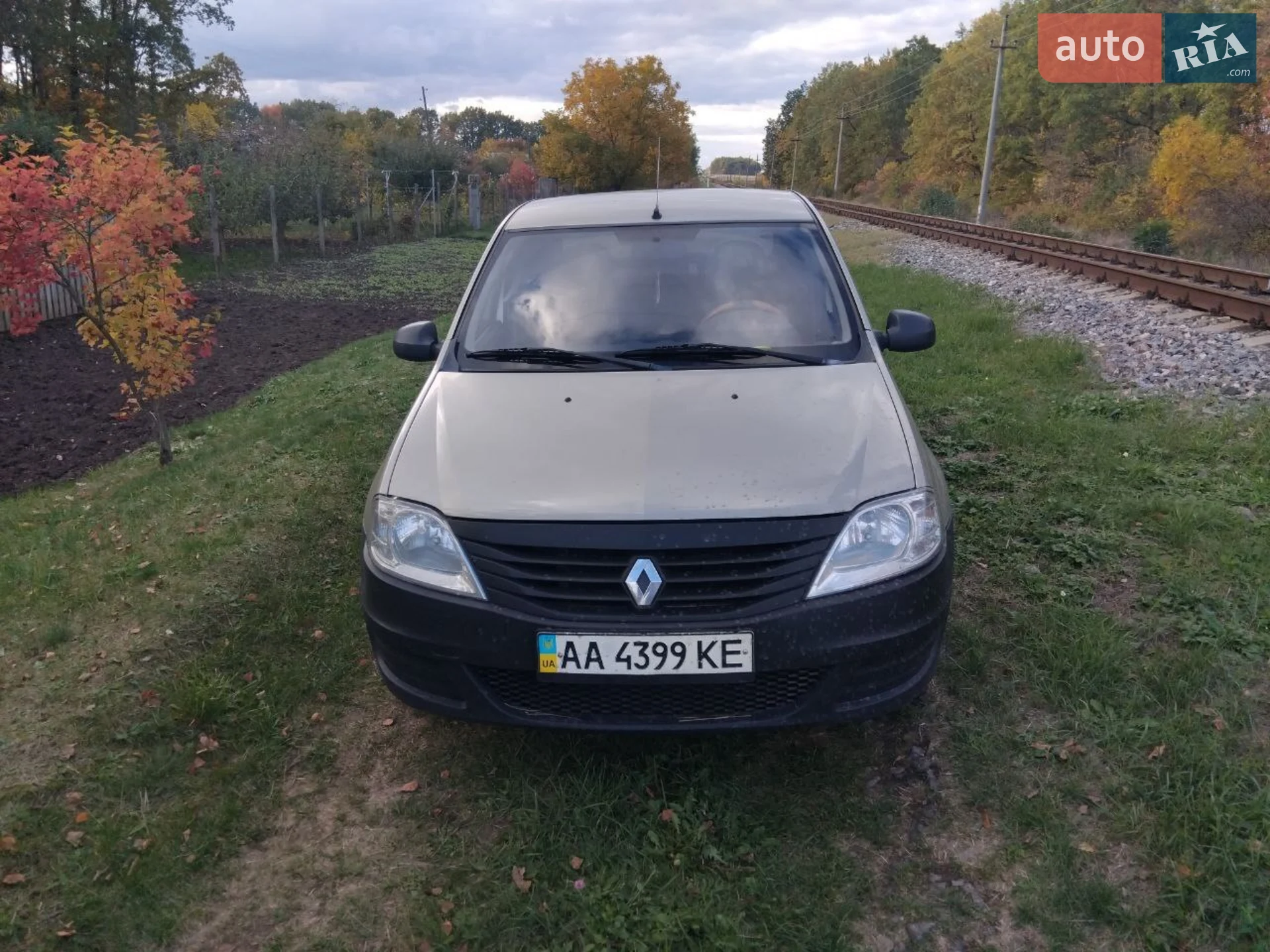 2011 Renault Logan - фото 1