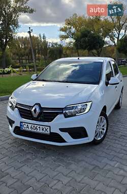 Renault Logan 2021