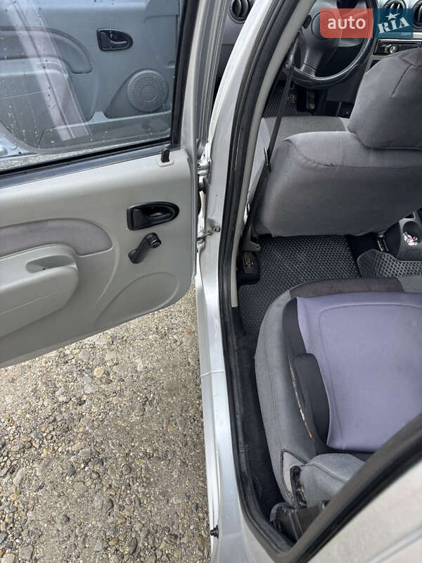 Універсал Renault Logan 2010 в Кам'янець-Подільському фото 23 Універсал Renault Logan 2010 в Кам'янець-Подільському