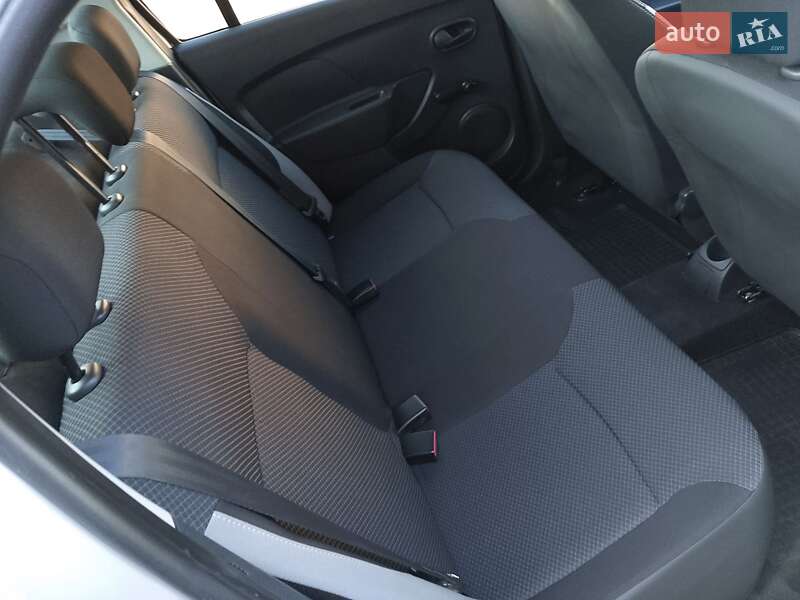 Седан Renault Logan 2013 в Одессе фото 21 Седан Renault Logan 2013 в Одессе