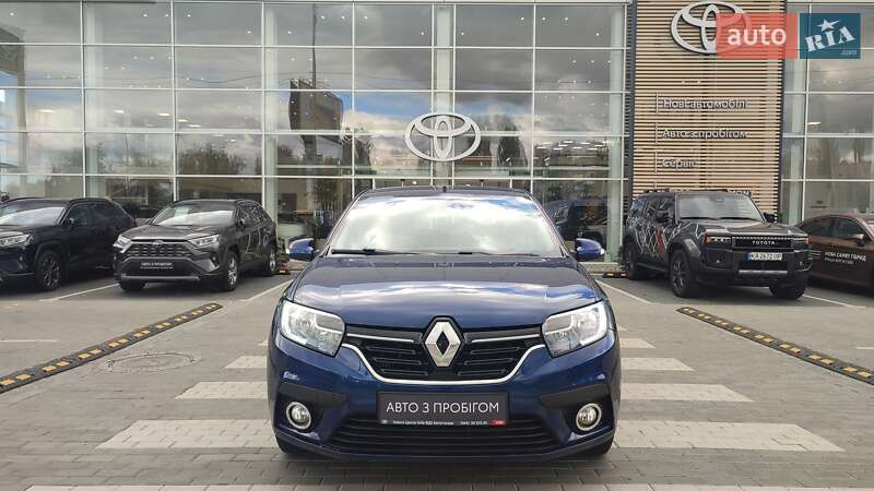 Седан Renault Logan 2018 в Киеве