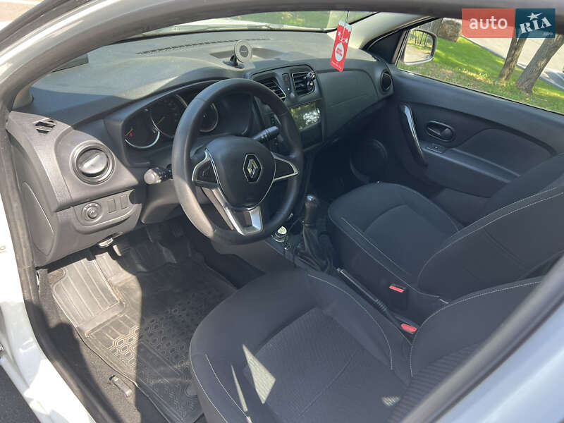 Седан Renault Logan 2019 в Киеве