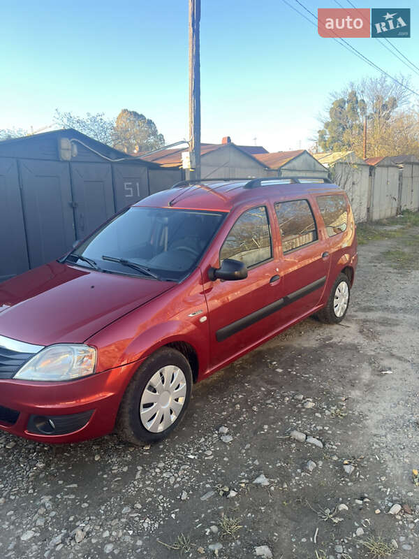Универсал Renault Logan 2012 в Черновцах