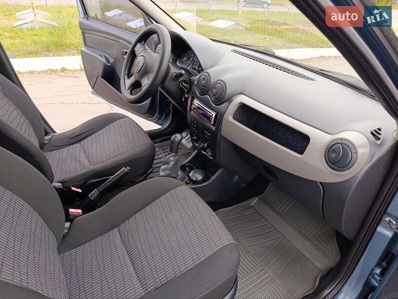 Седан Renault Logan 2010 в Черкасах фото 28 Седан Renault Logan 2010 в Черкасах