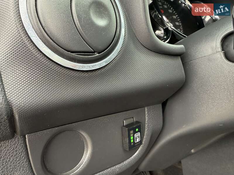 Седан Renault Logan 2016 в Борисполе фото 41 Седан Renault Logan 2016 в Борисполе