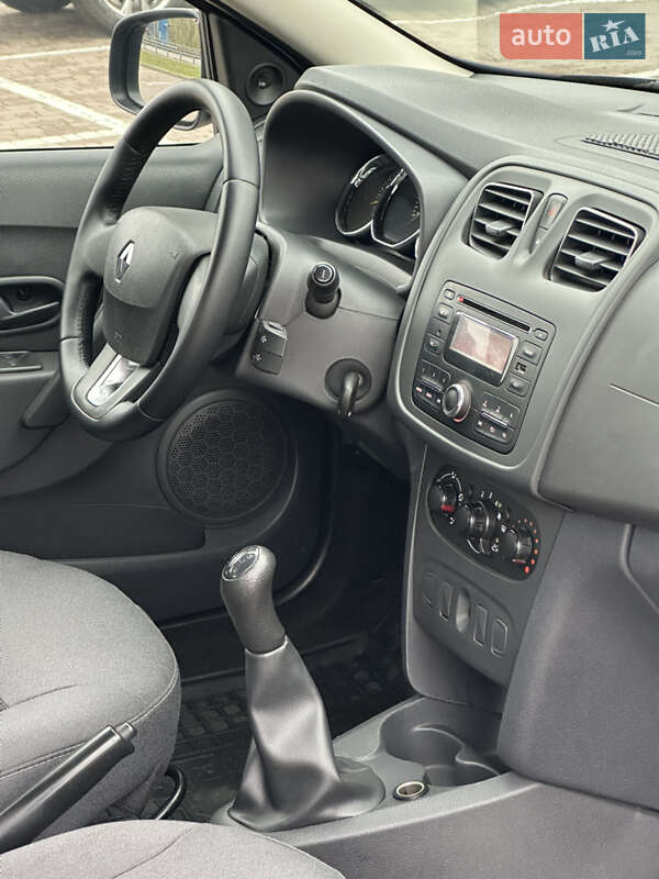 Седан Renault Logan 2014 в Киеве фото 9 Седан Renault Logan 2014 в Киеве