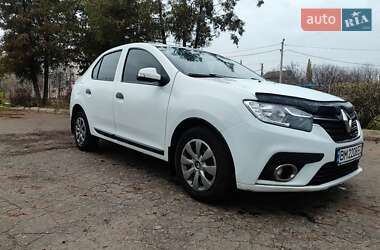 Седан Renault Logan 2017 в Глухові