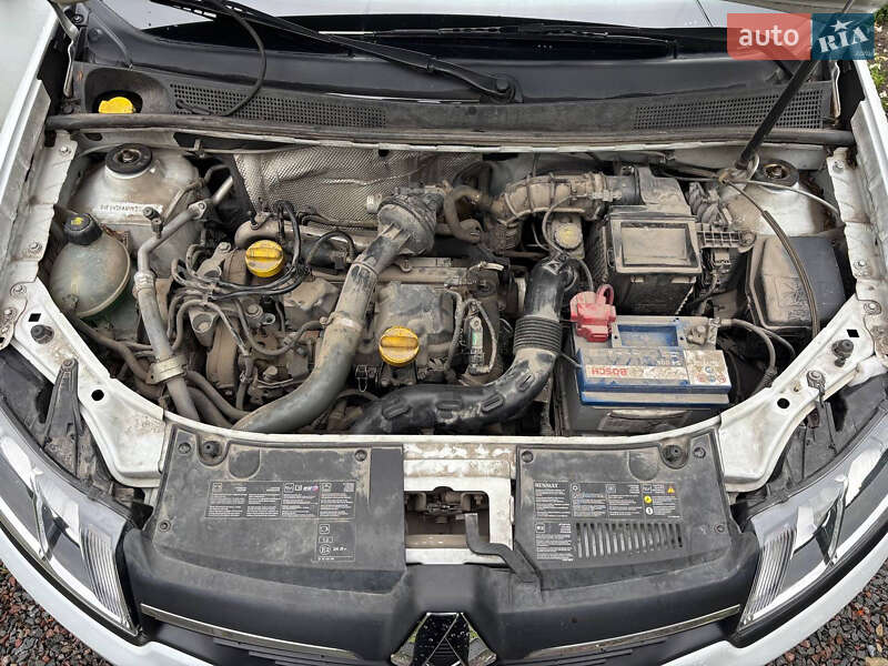 Седан Renault Logan 2013 в Львове фото 12 Седан Renault Logan 2013 в Львове