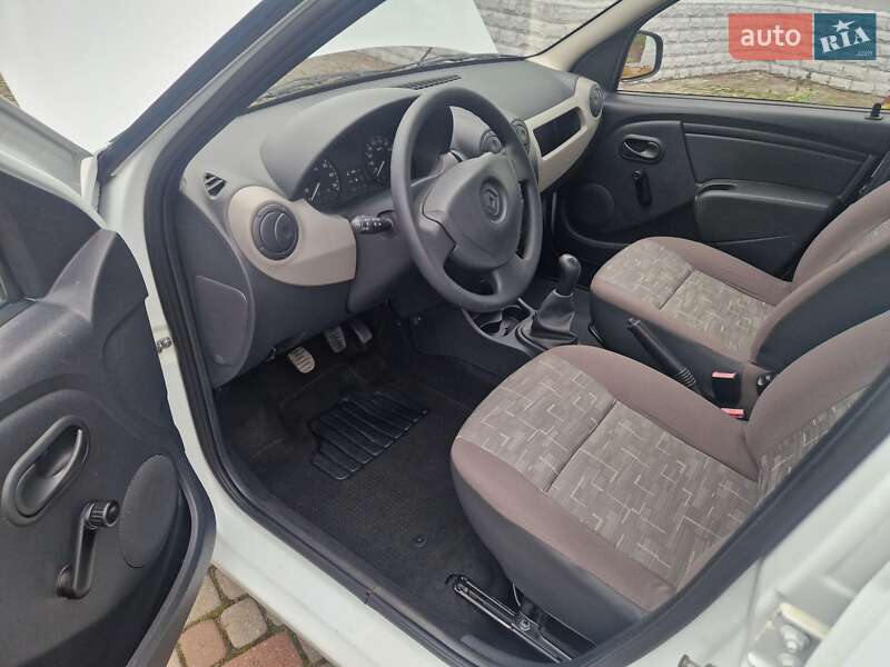 Седан Renault Logan 2012 в Харькове фото 3 Седан Renault Logan 2012 в Харькове