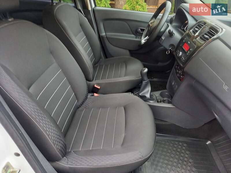 Седан Renault Logan 2020 в Киеве