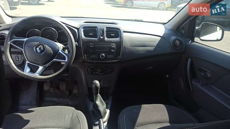 Седан Renault Logan 2017 в Киеве