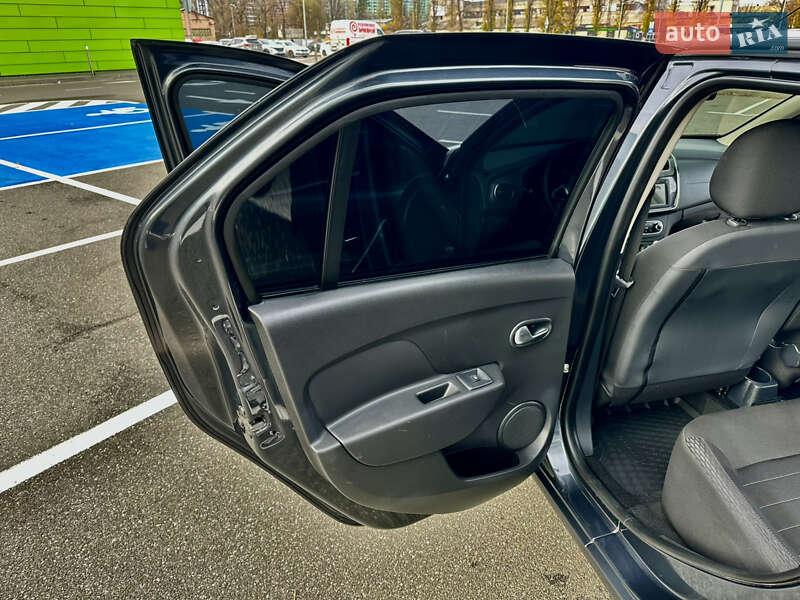 Седан Renault Logan 2022 в Києві фото 31 Седан Renault Logan 2022 в Києві